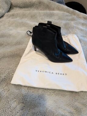 Veronica Beard Black Pointed-Toe Leather Ankle Booties